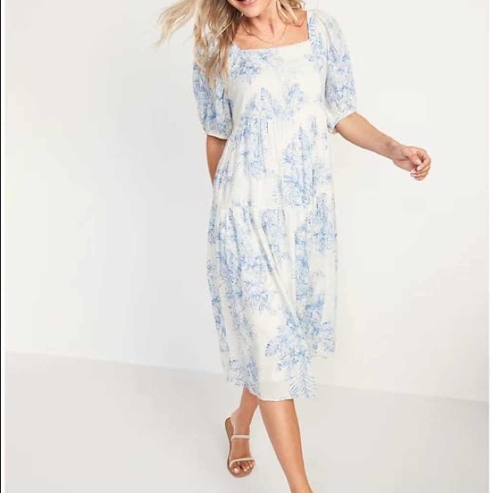 Puff-Sleeve Midi Swing Dress